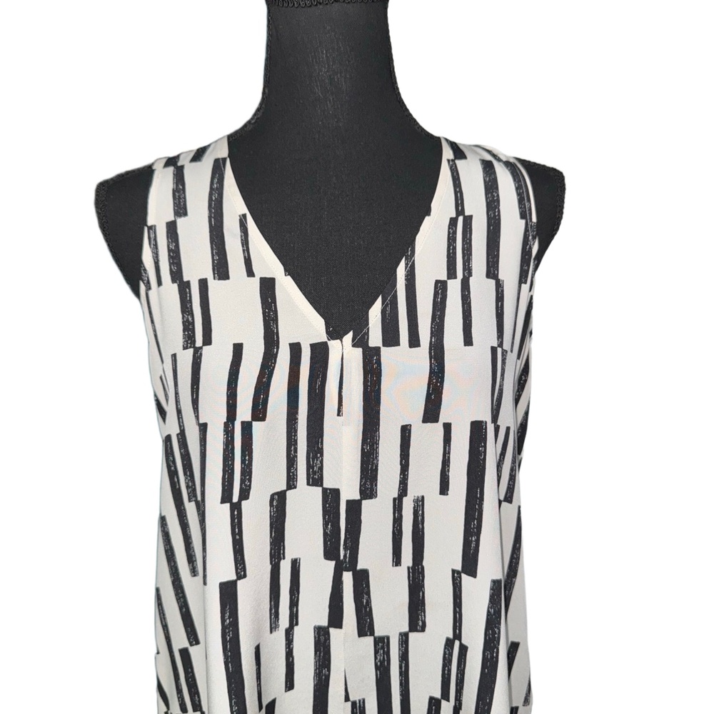 VINCE WOMENS VNECK BLOCK PRINT SLEEVELESS SILK BLOUSE IN BLACK|WHITE-SIZE MEDIUM - Picture 3 of 10